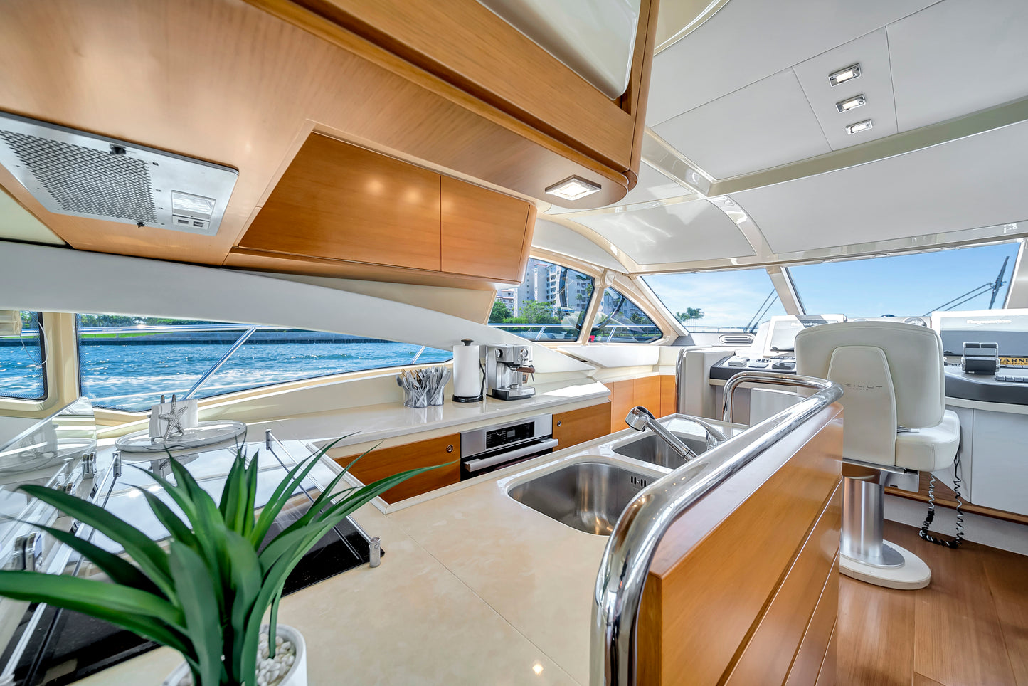 Yate Azimut S 60'