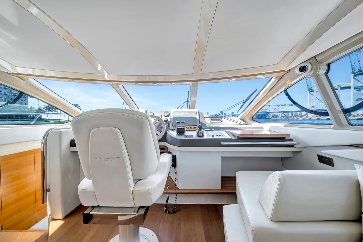 Yate Azimut S 60'