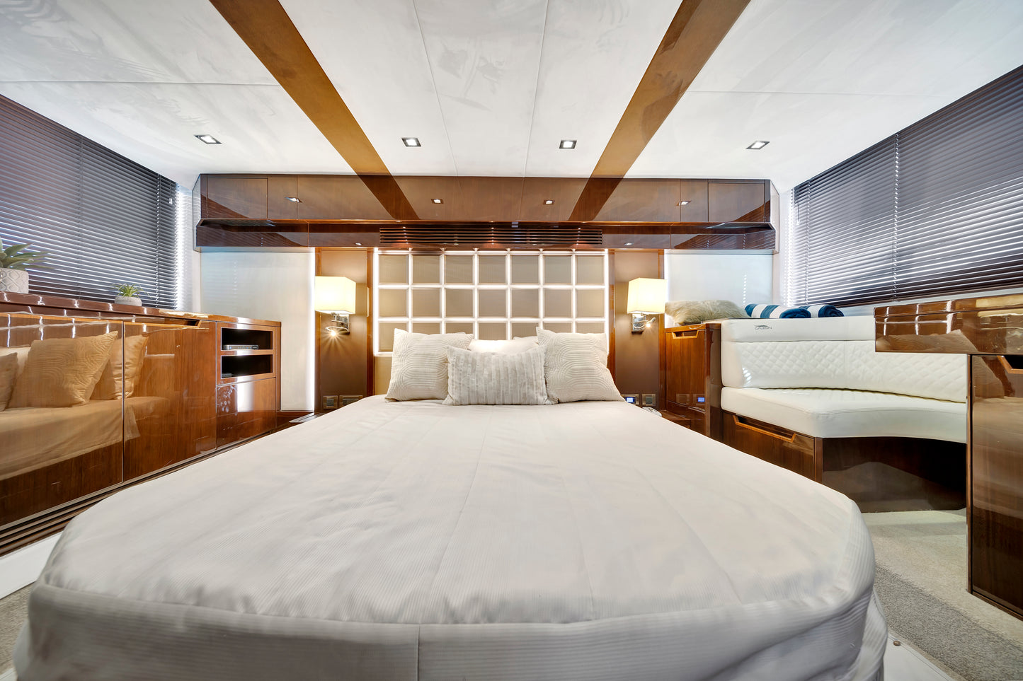 Galeon 53' Yacht