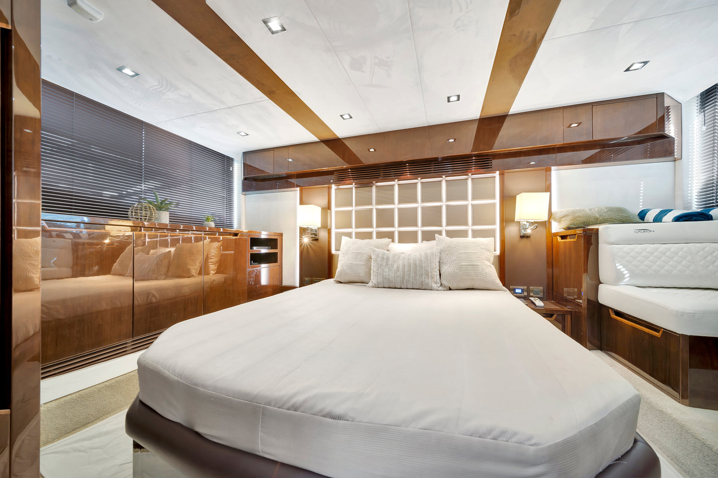 Galeon 53' Yacht