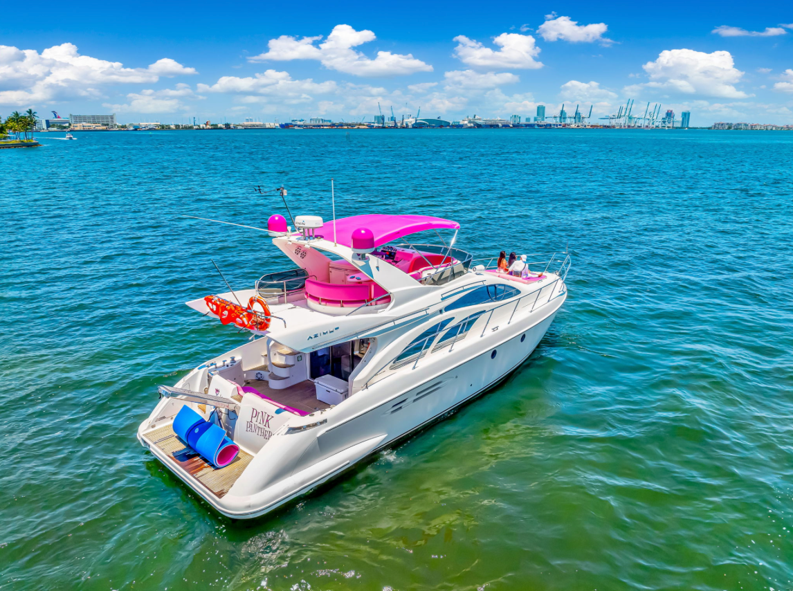 Yate Azimut Pink 55'