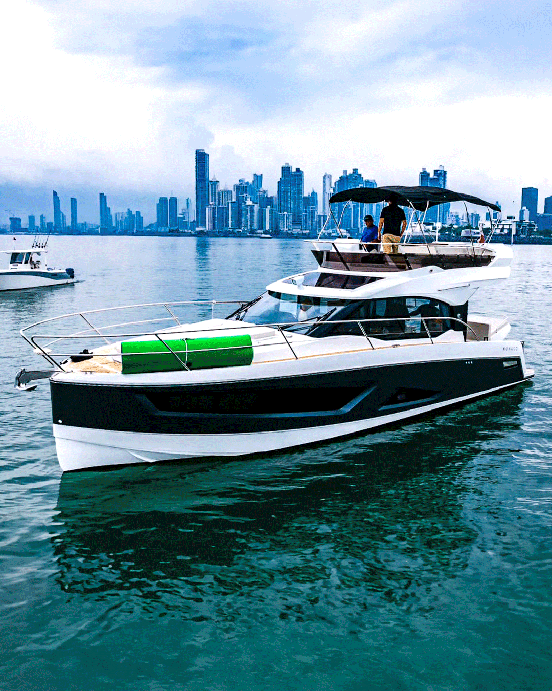 Yate 38' Monaco
