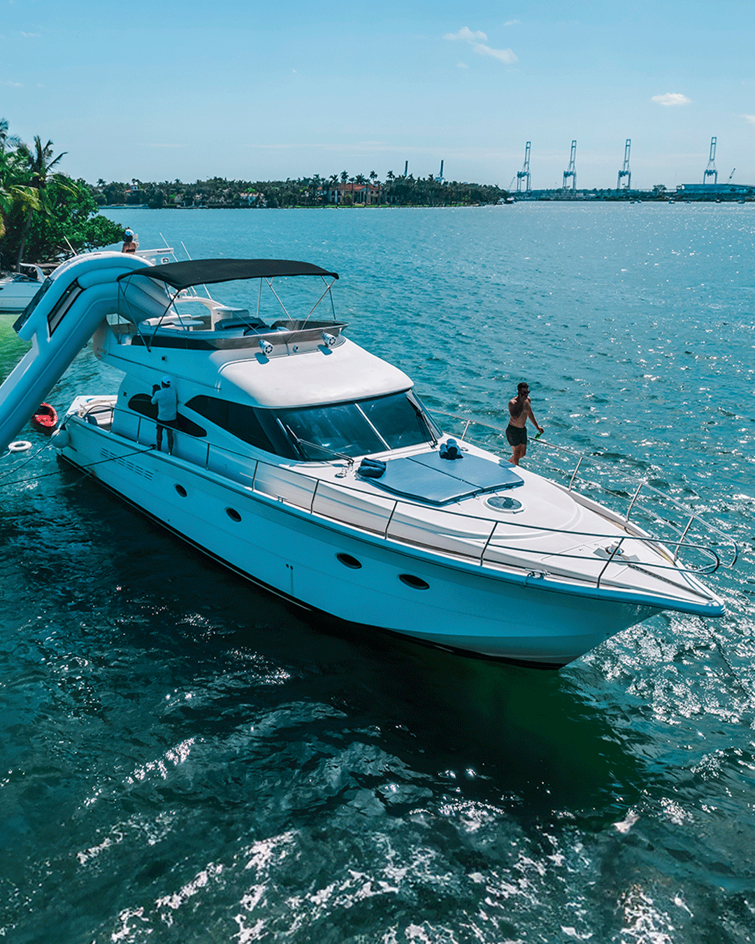 Yate Rodman 60'