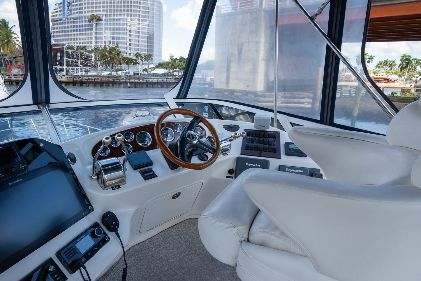 Yate Sea Ray 50'