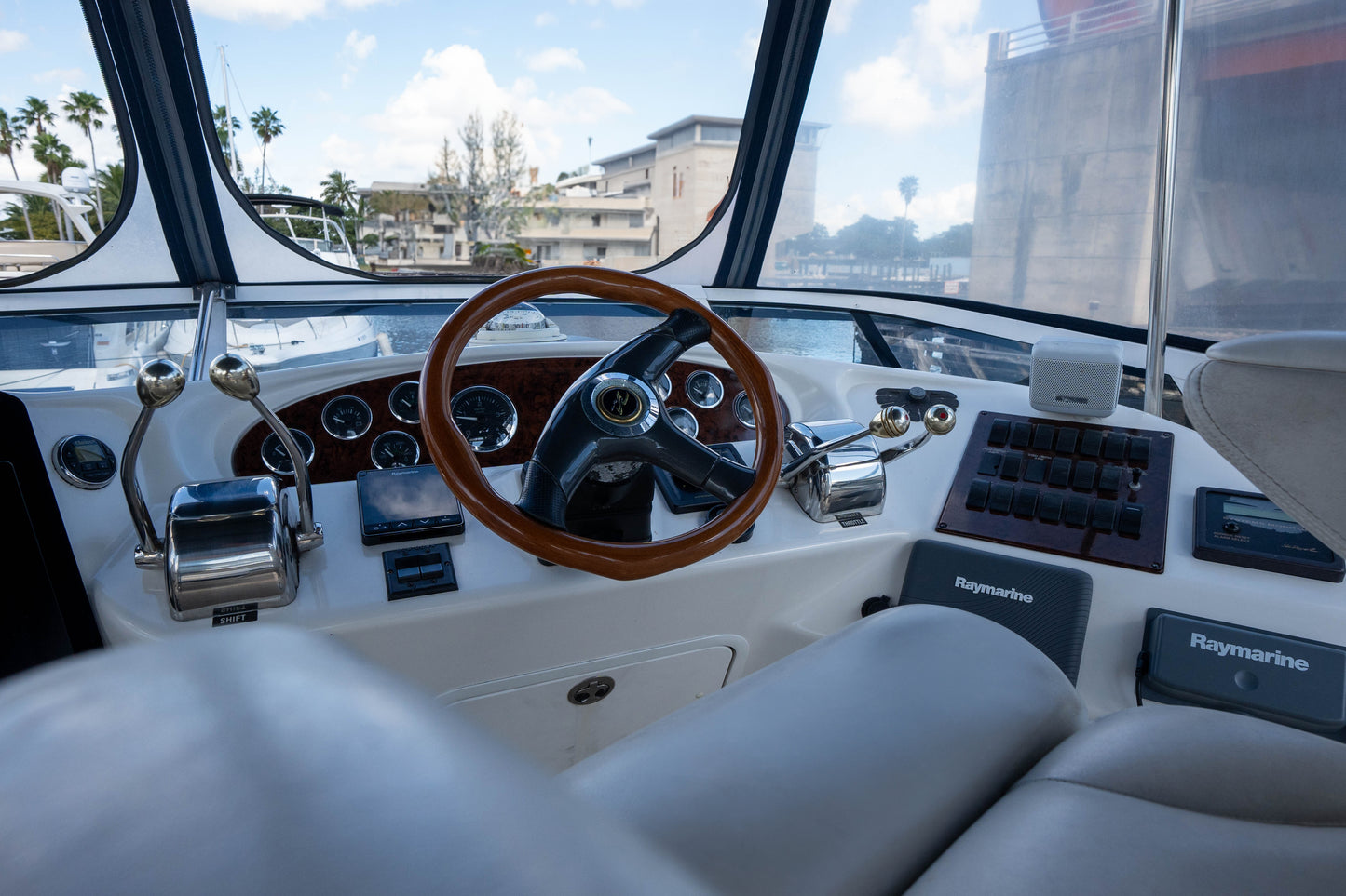 Yate Sea Ray 50'