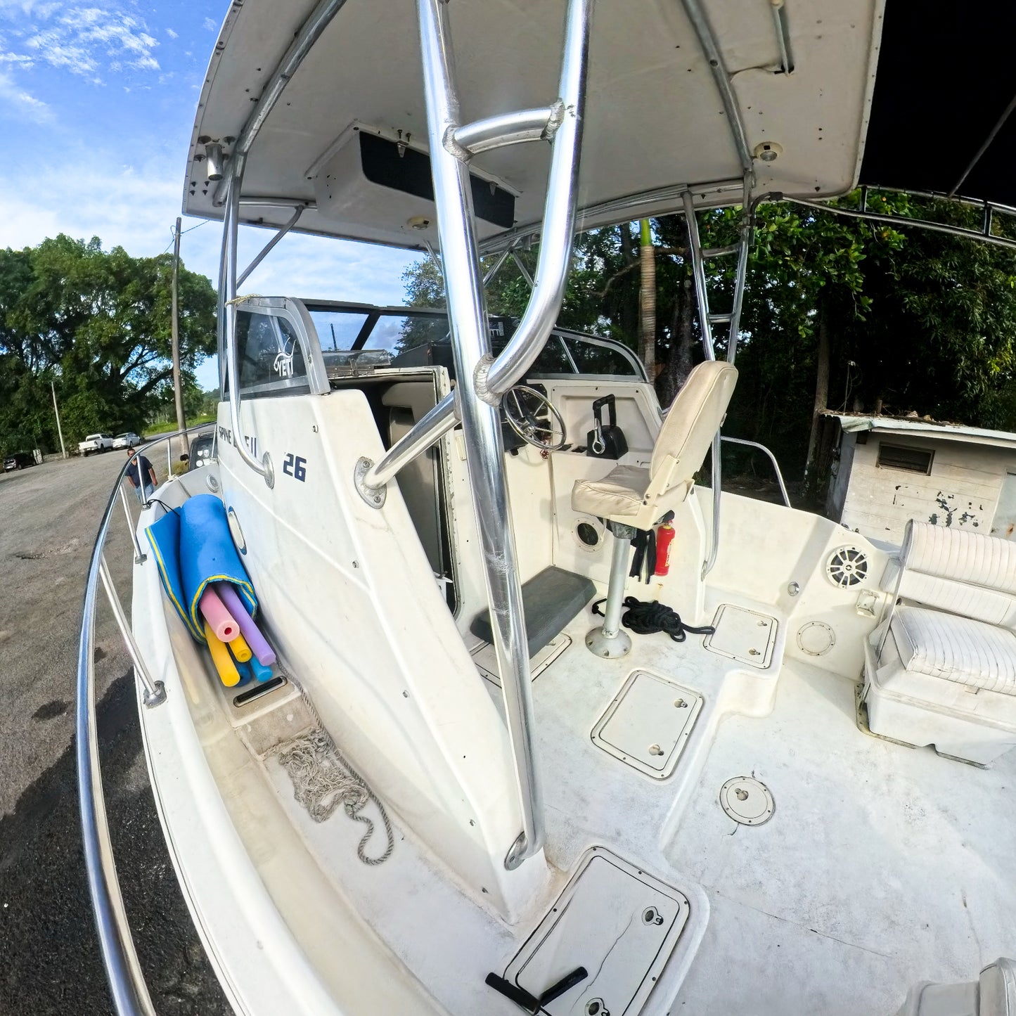 Pro-Line 27' Speedboat