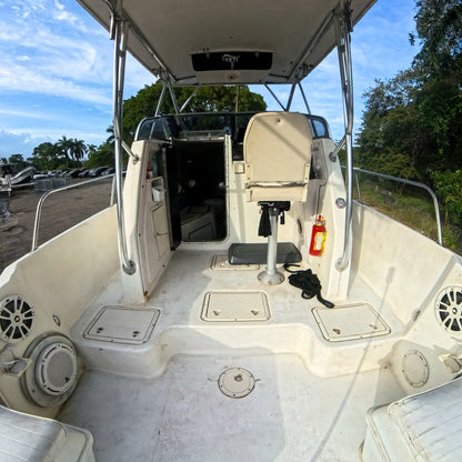 Pro-Line 27' Speedboat