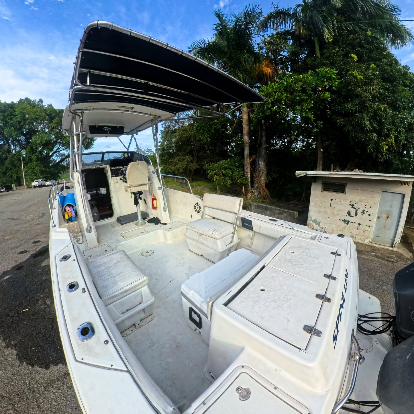 Pro-Line 27' Speedboat